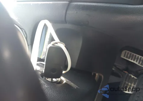 2011 Volkswagen Gti 4-Door z USA, uszkodzony, nr VIN WVWHV7AJXBW289005